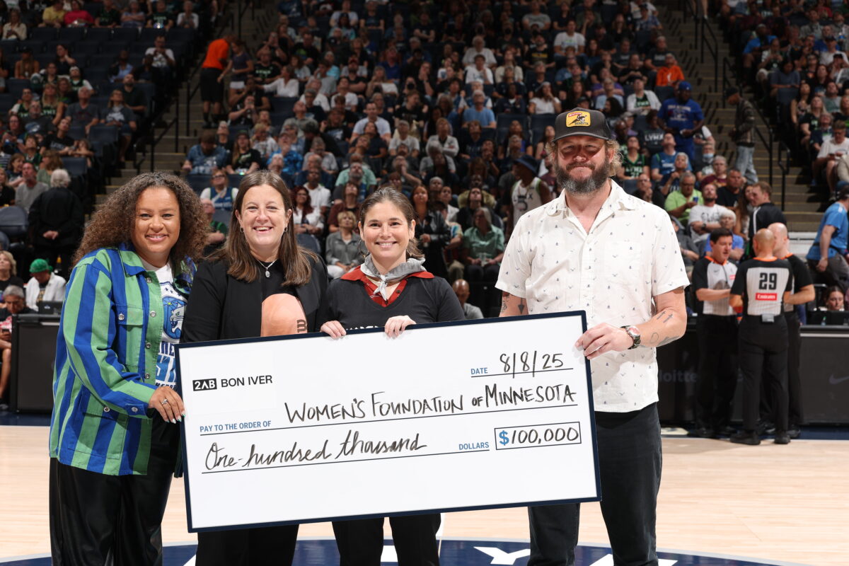 WFM MN Lynx Bon Iver